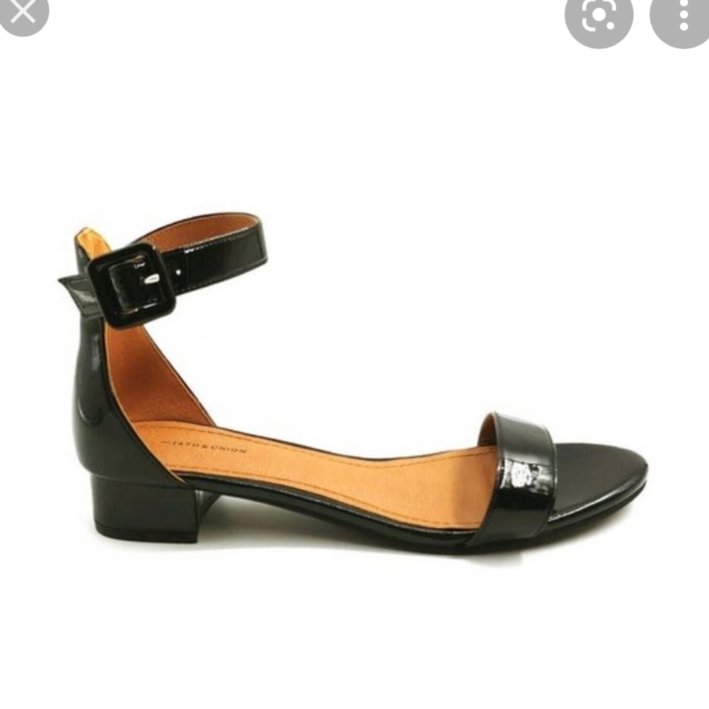 14TH & UNION JUSTINE ANKLE STRAP SANDAL